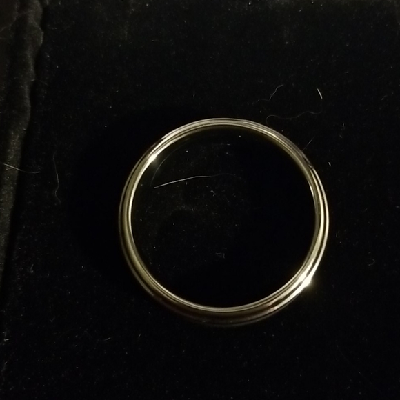 Men's Silver Tungsten Wedding Ring - Picture 3 of 3